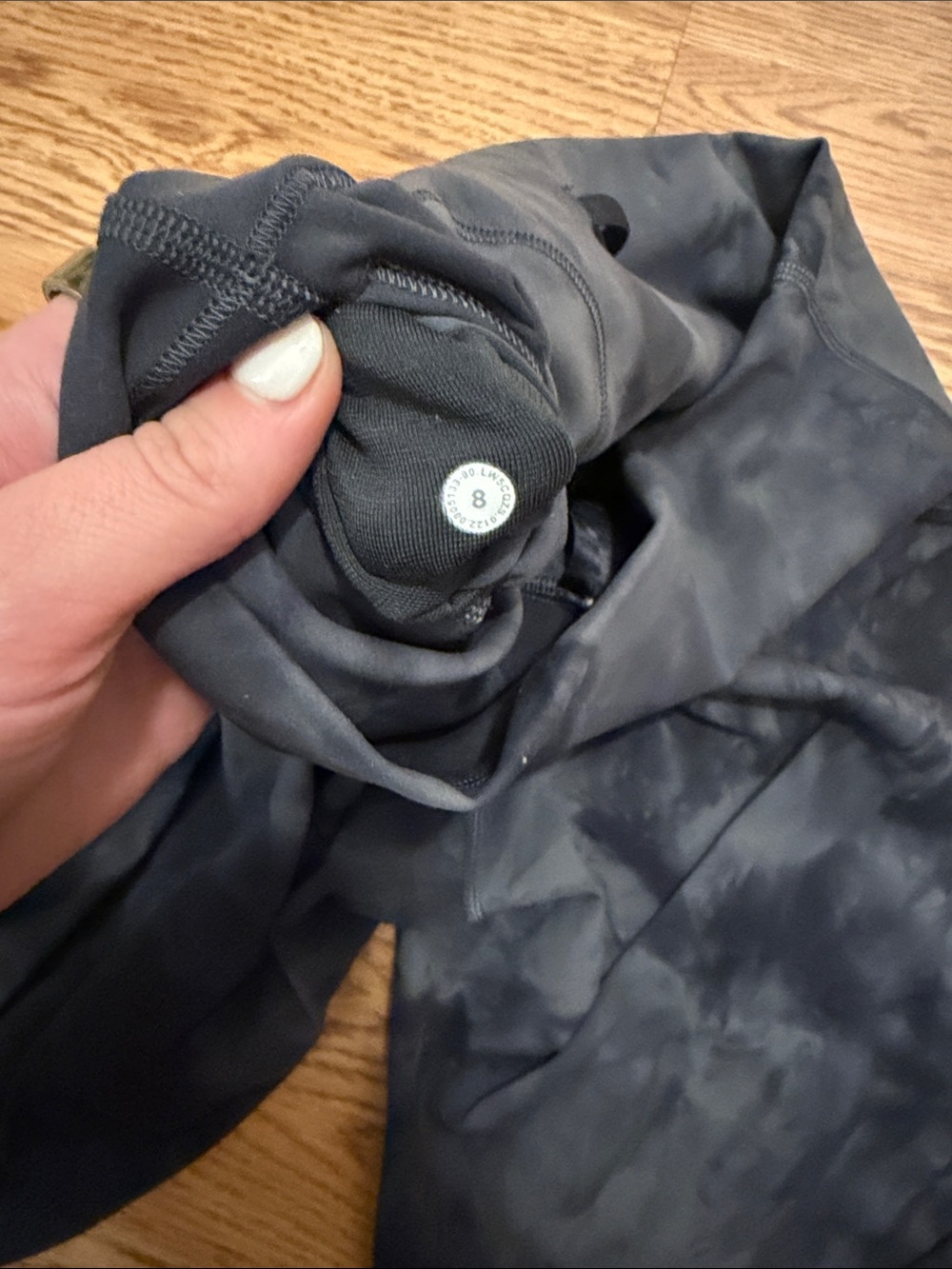 Lululemon Tie-Dye Leggings Size 8 - Picture 5 of 5